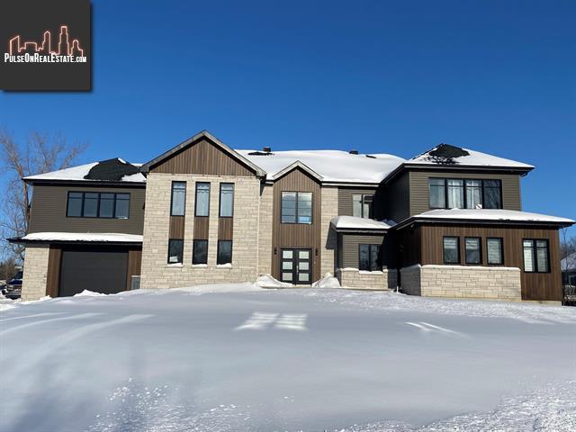 Property 1039 Av. Des Bouleaux main img