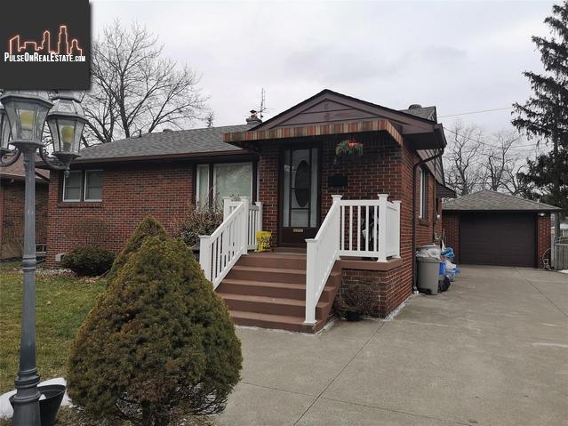 Property 3613 Maisonneuve main img