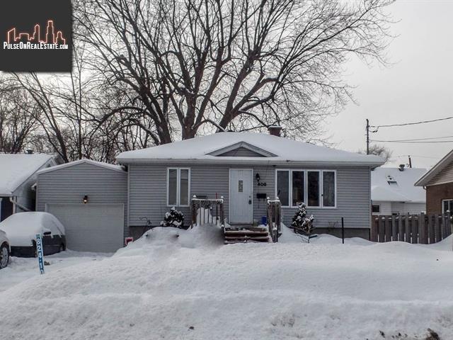 Property 408 Av. Clement main img