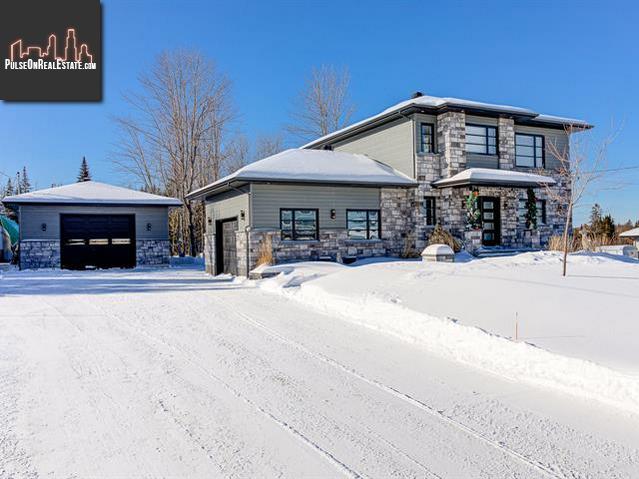 Property 144 Rue Griffin main img