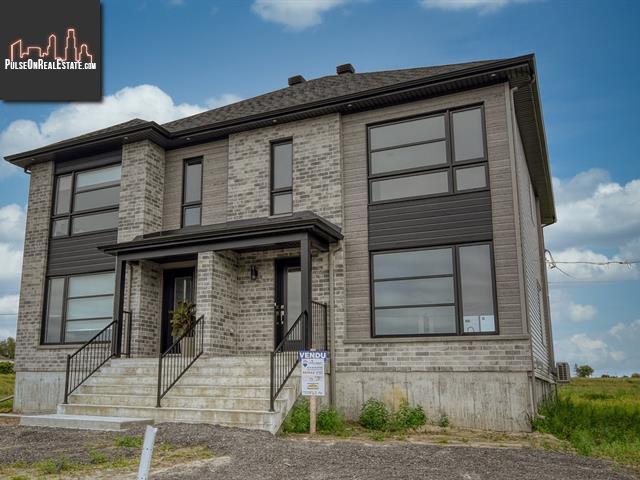 Property 329 Rue Pierre-Brot main img