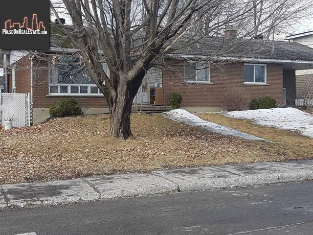 Property 225 Rue Victoria main img