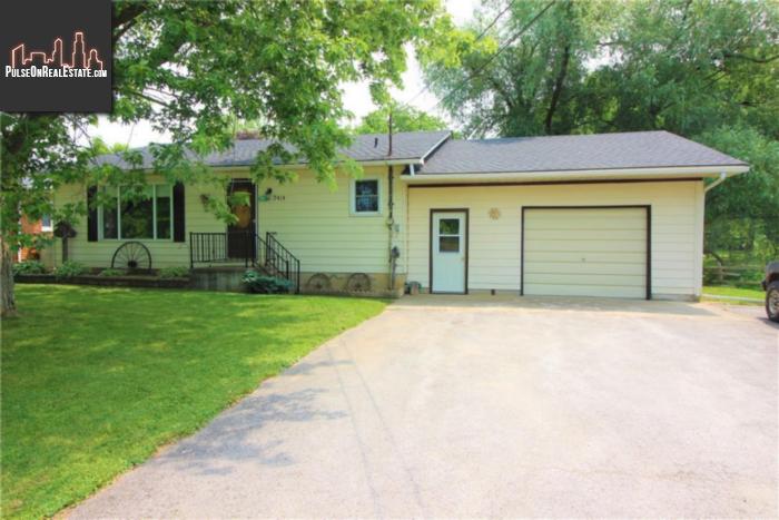 Property 7414 Arkona Road main img