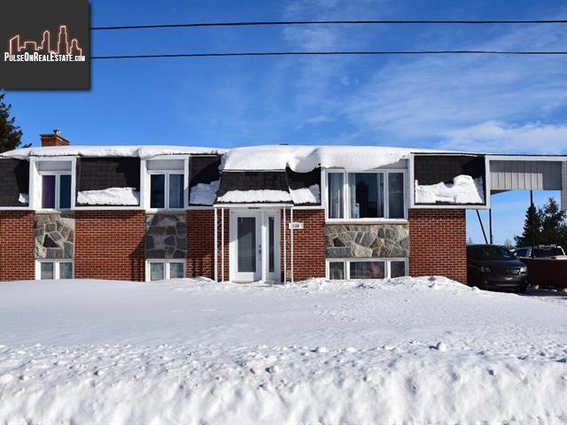 Property 630 Rue Girard main img