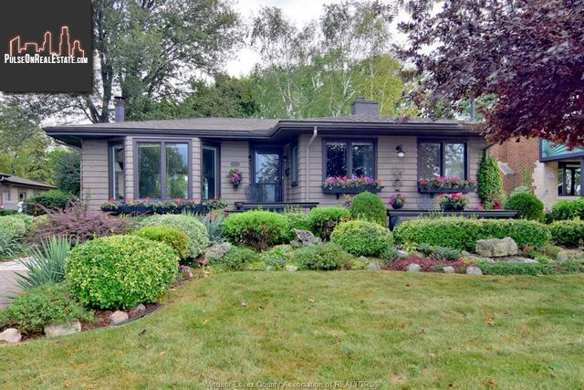Property 2437 Riverside Drive West main img