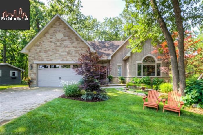 Property 10123 Jennison Crescent main img