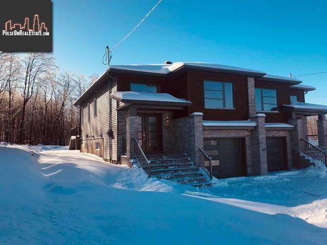 Property 540 Rue Casavant main img