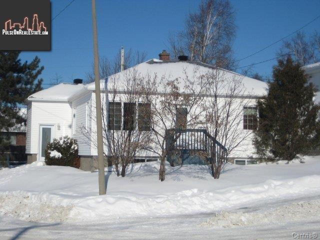 Property 199 Av. Montcalm main img
