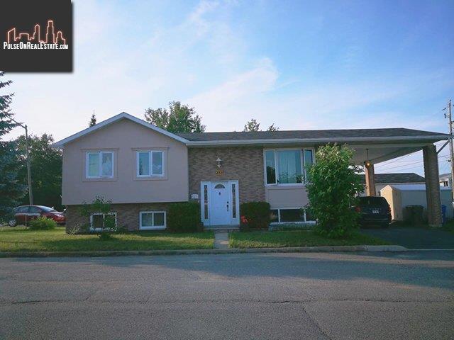 Property 285 Av. De Largent main img