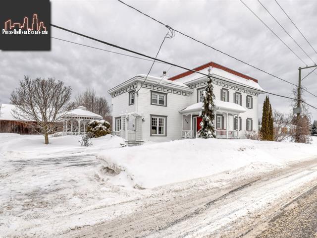 Property 1110 Rue Principale main img