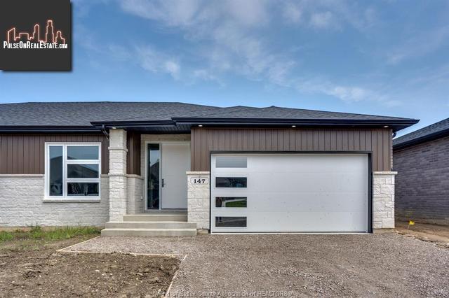 Property 147 Blue Jay Crescent main img