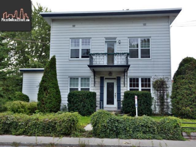 Property 2285-2295 Rue St-Pierre O. main img