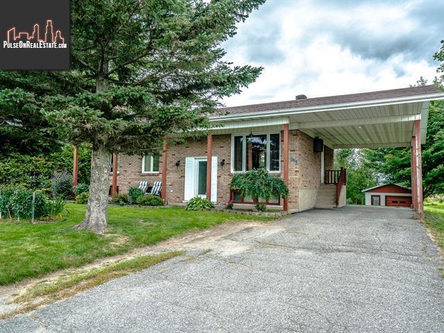 Property 2224 Route Du President-Kennedy main img