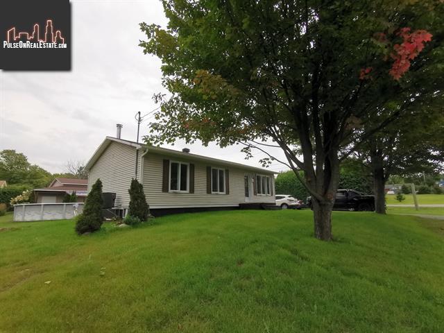 Property 762 Ch. Deslauriers main img