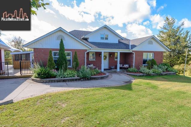 Property 2221 10th Line W main img