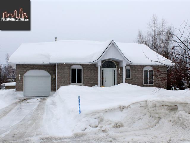 Property 420 Rue Benoit main img