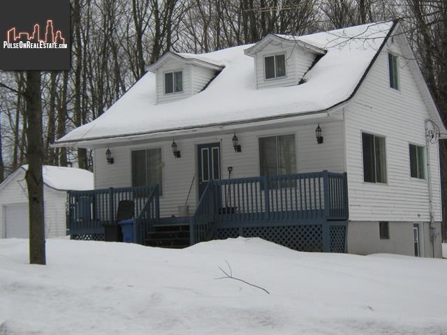 Property 1216 Rue Fournier main img