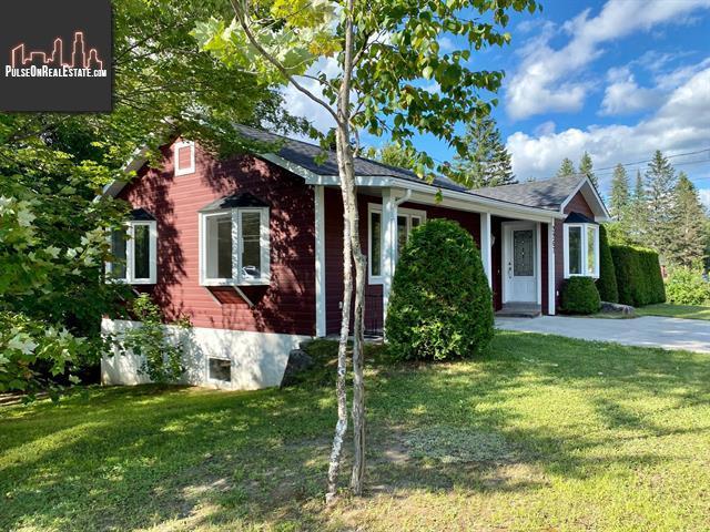 Property 2267 Rue De Leglise main img