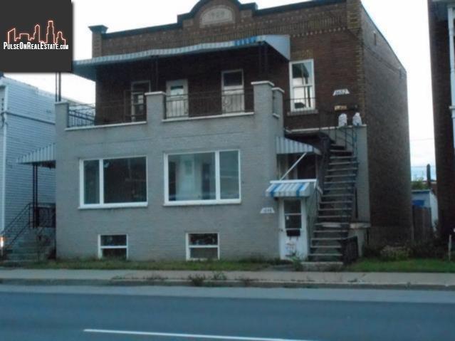 Property 1648-1652 Av. Champlain main img
