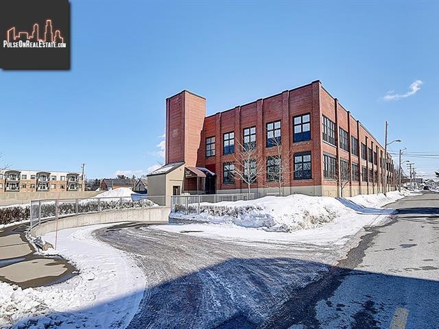 Property #208-2182 Av. Lamothe main img