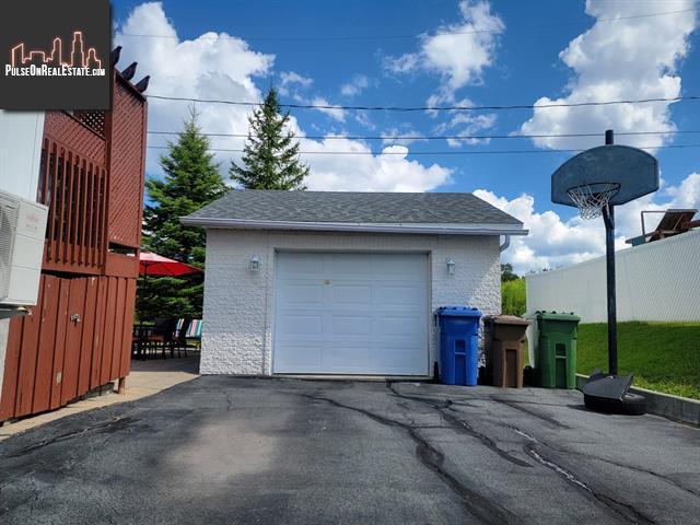 Property 36 Av. Desrochers img1