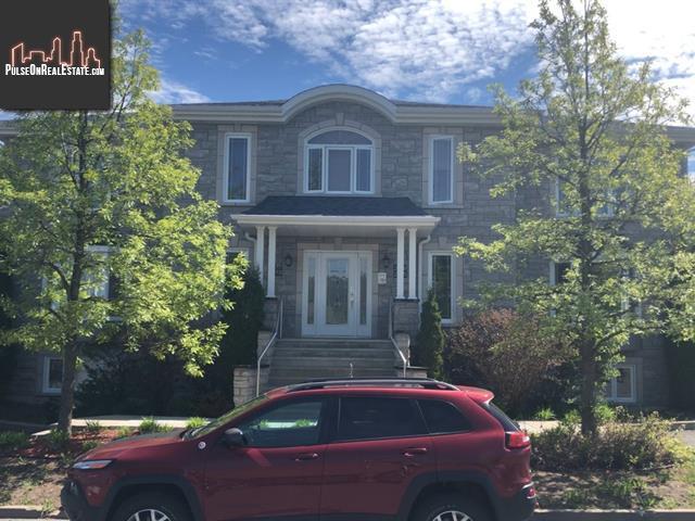 Property 2073-2079 Rue Des Rosiers main img