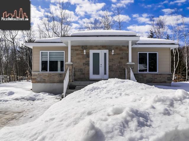 Property 37 Ch. Townline main img