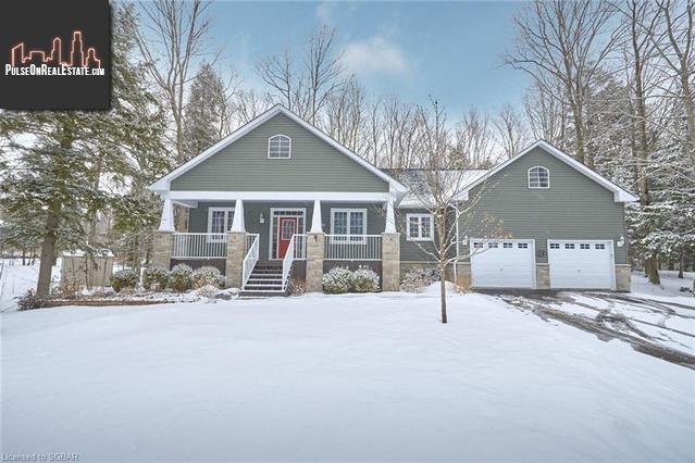 Property 156 Moreau Parkway main img