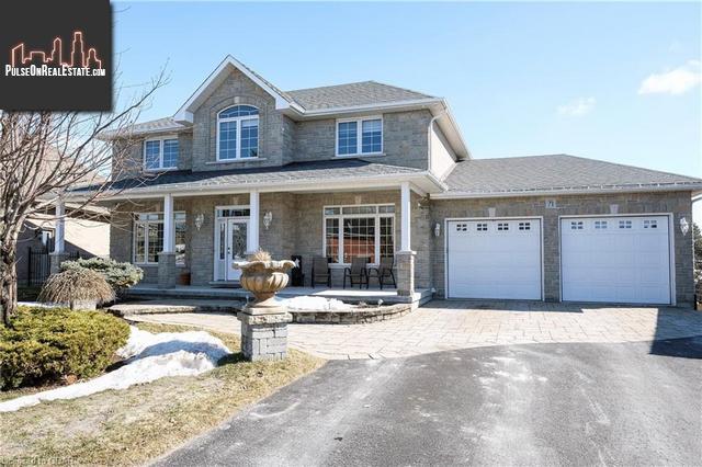 Property 71 Simcoe Drive main img