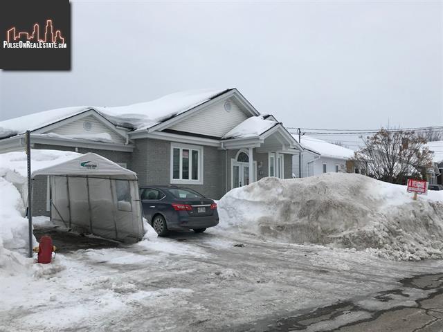 Property 70 Rue De Lacadie main img