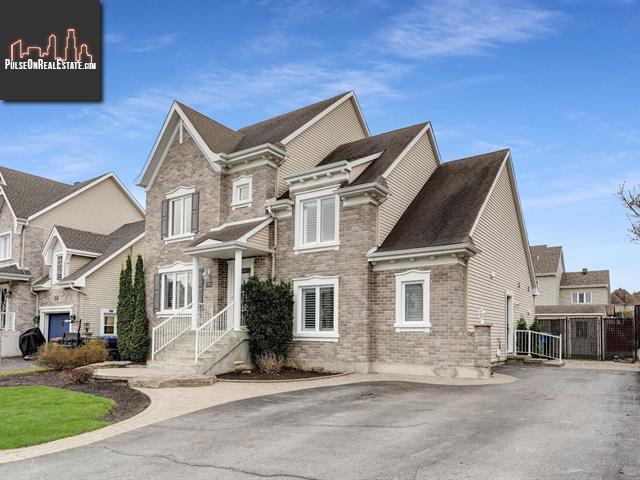 Property 2761z-2763z Rue Des Chardonnerets img1