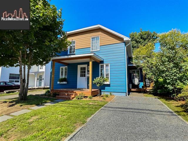 Property 1922 Av. Des Erables main img