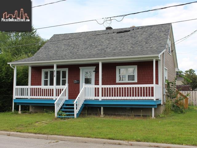Property 218 Rue Wolfe main img
