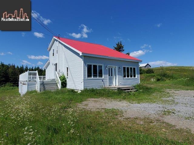 Property 2012 Boul. De Douglas main img