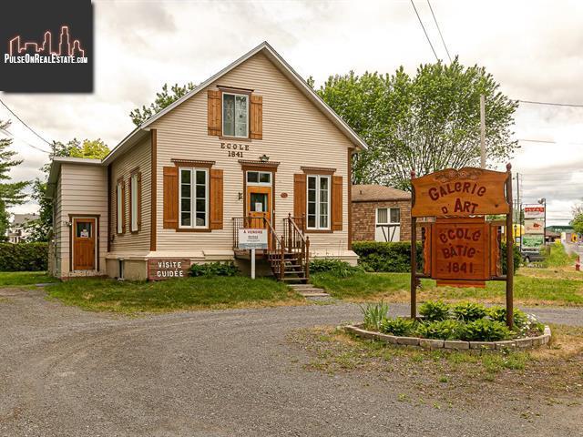 Property 381 Rue De La Visitation main img