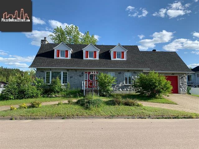 Property 3 Rue Bourgeoys main img
