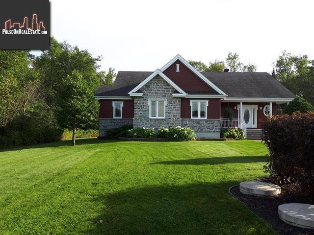 Property 2652 Mtee Des Pins-Rouges main img