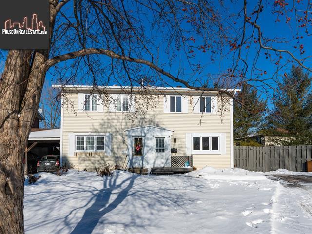 Property 14 Av. De Roundtree Crescent main img