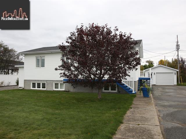 Property 782 3e Rue O. main img