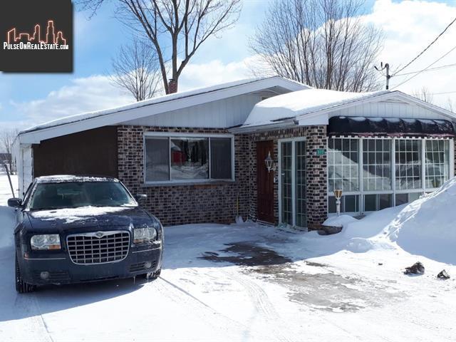 Property 816-817 2e Rue main img