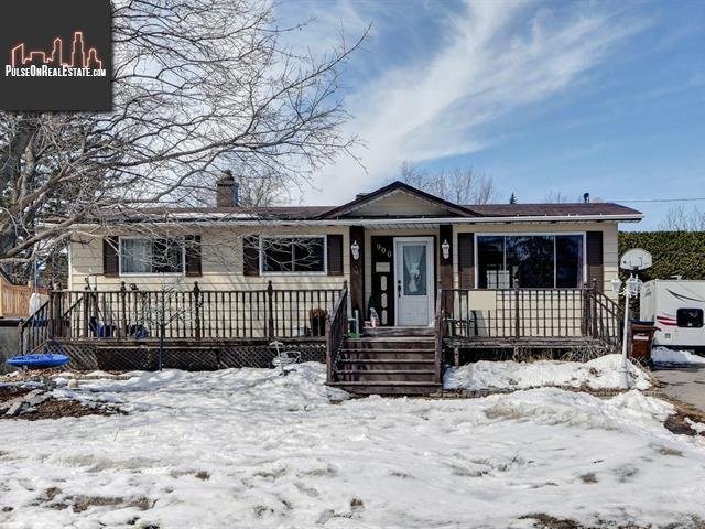 Property 900 Rue Gagnon main img