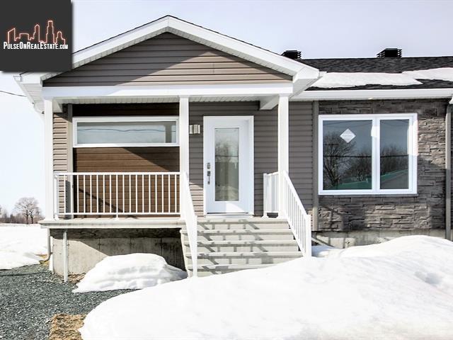 Property 1510 Av. Des Jasmins main img