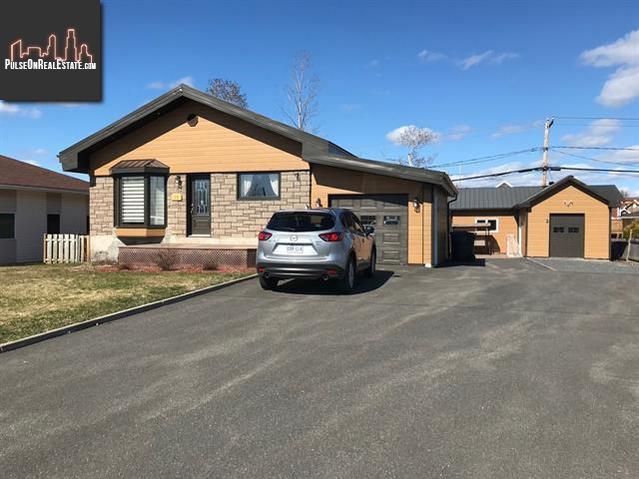 Property 10 Rue Leventoux main img