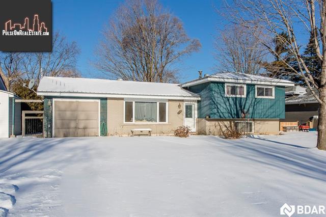 Property 328 Collins Drive main img
