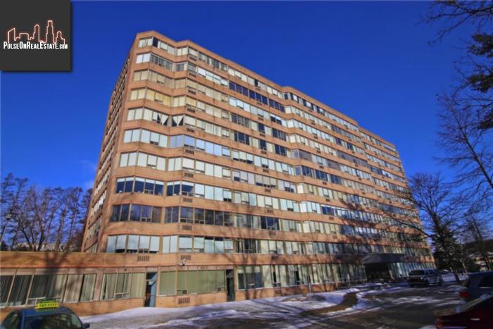 Property 304-3227 King Street E main img