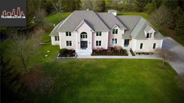 Property 31 Bridle Path . main img