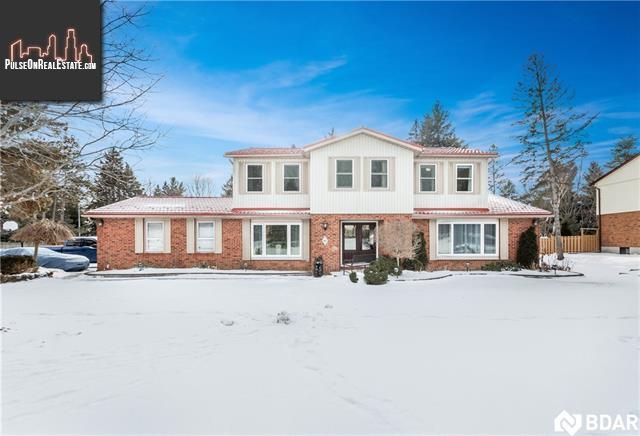 Property 17 Cardinal Crescent main img