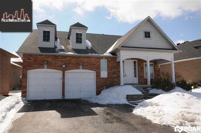 Property 43 Hurst Drive main img