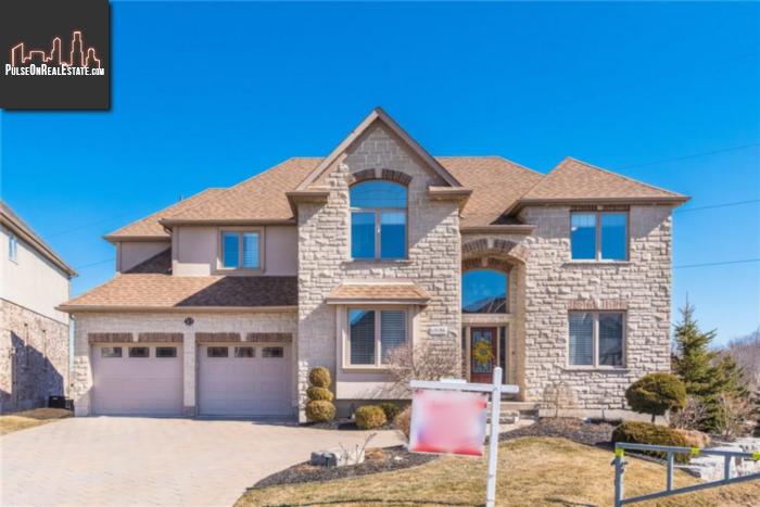 Property 323 Rideau River Place main img