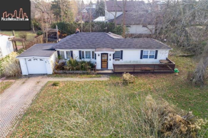 Property 484 Simcoe Street main img